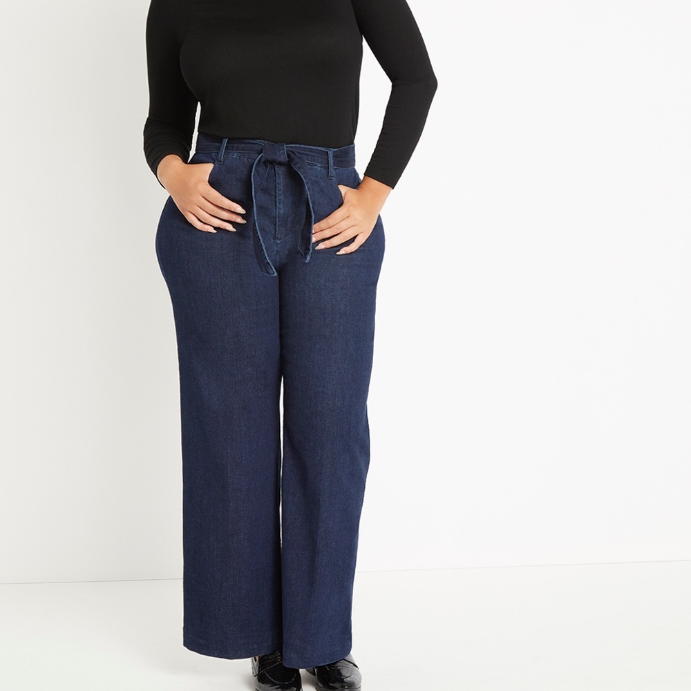 ELOQUII Classic Fit Belted High Rise Wide Leg Denim US size 28